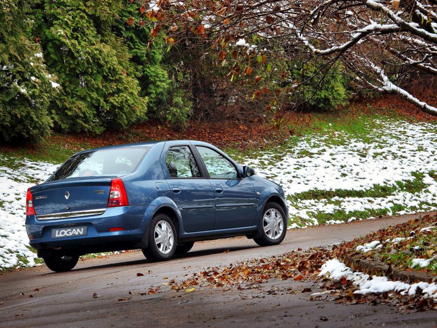  Renault Logan 2009 года  (фото 7 из 53)